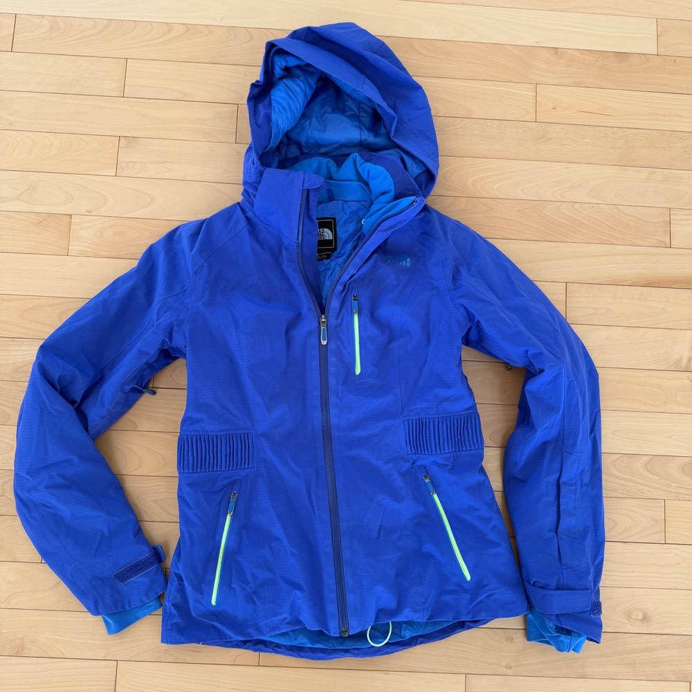 The North Face Women’s Ski Jacket Blue Purple Color
